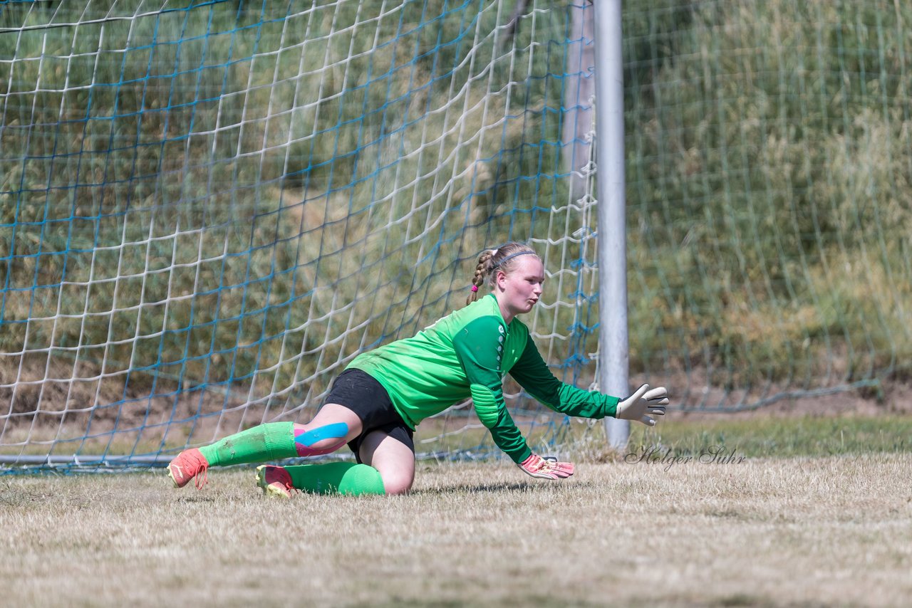 Bild 178 - wBJ TuRa Meldorf/Buesum - JFV Luebeck : Ergebnis: 1:0